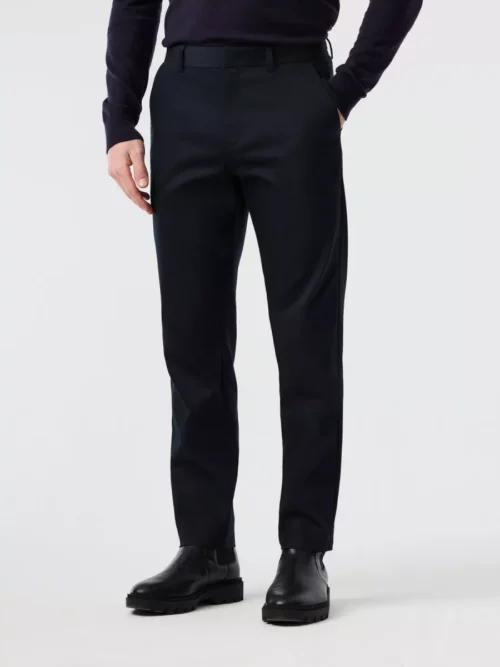 Alpha Tauri Chino