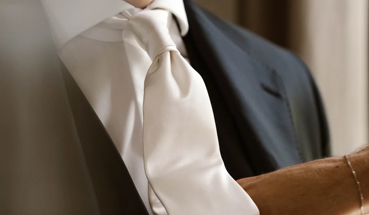 Zijden witte stropdas